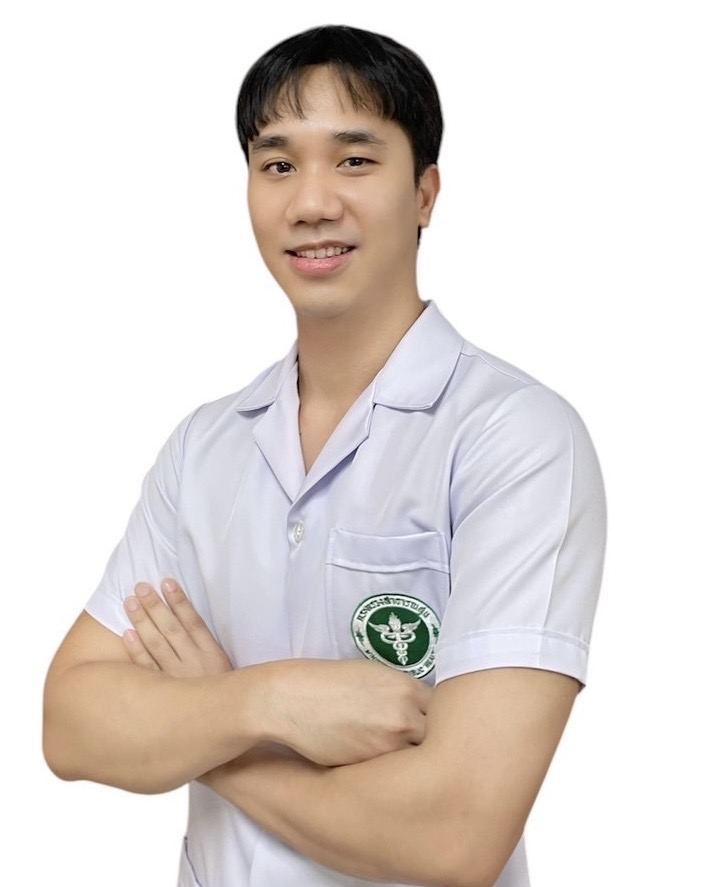 นายฉัตตฤณ ชูมาลัยวงค์