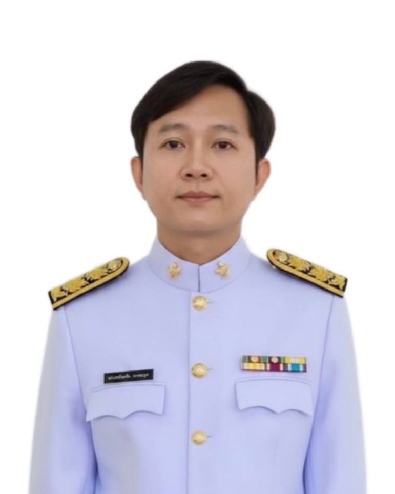 นายธนสันตชัย พรหมบุตร